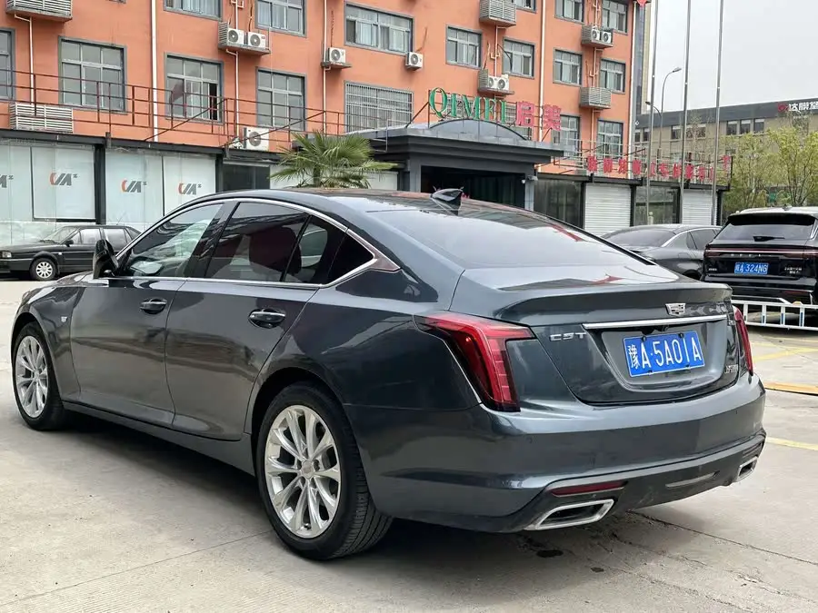 كاديلاك CT5 2022 28T الفاخرة