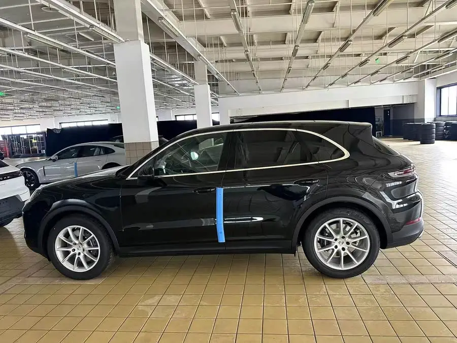 كاين 2025 طراز كاين 3.0T