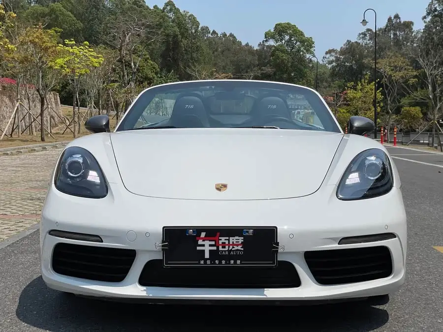 Porsche 718 2019 Boxster T 2.0T