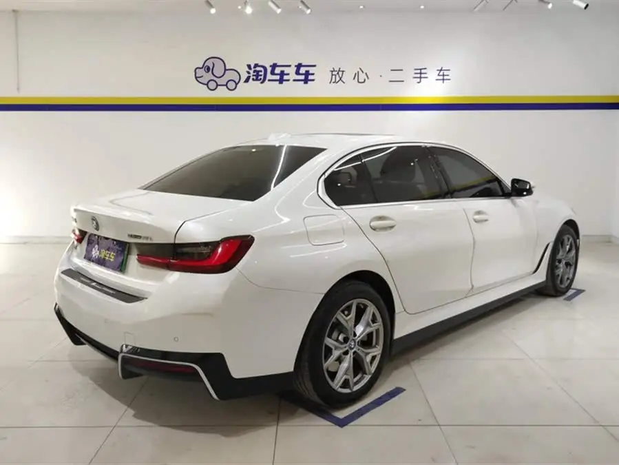 بي إم دبليو i3 2022 eDrive 35 L