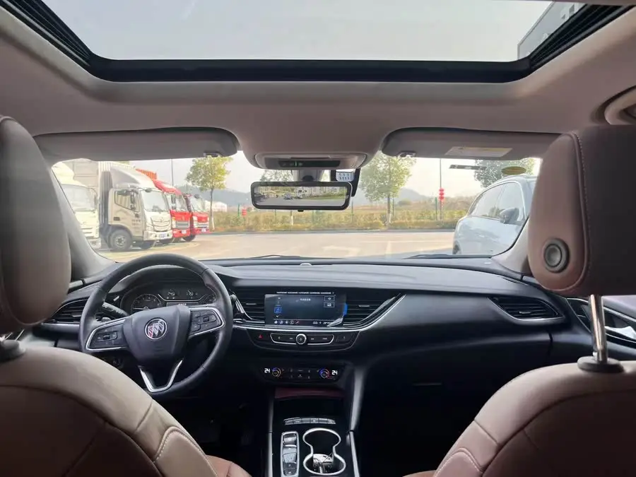 بيوك ريجال 2023 552T النسخة الذكية