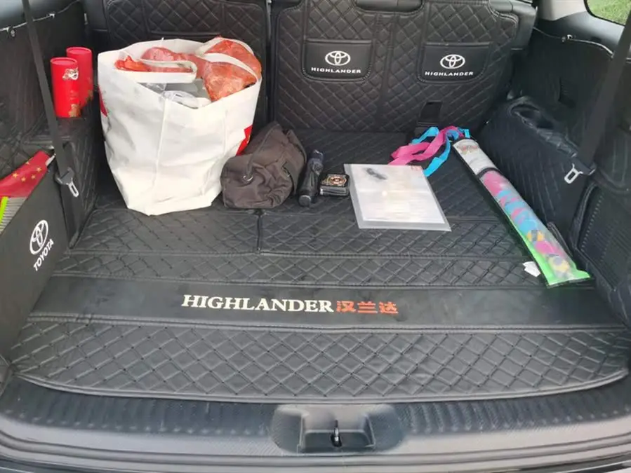 هايلاندر 2021 2.0T دفع رباعي فئة الرفاهية 7 مقاعد