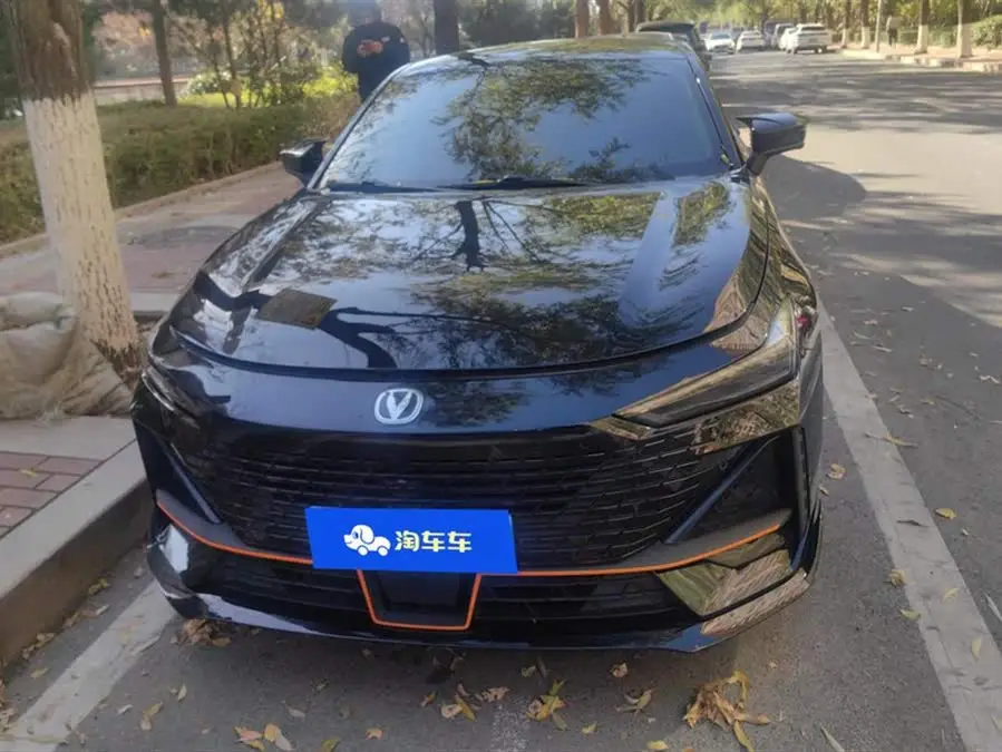 Changan UNI-V 2023 1.5T Sport Version