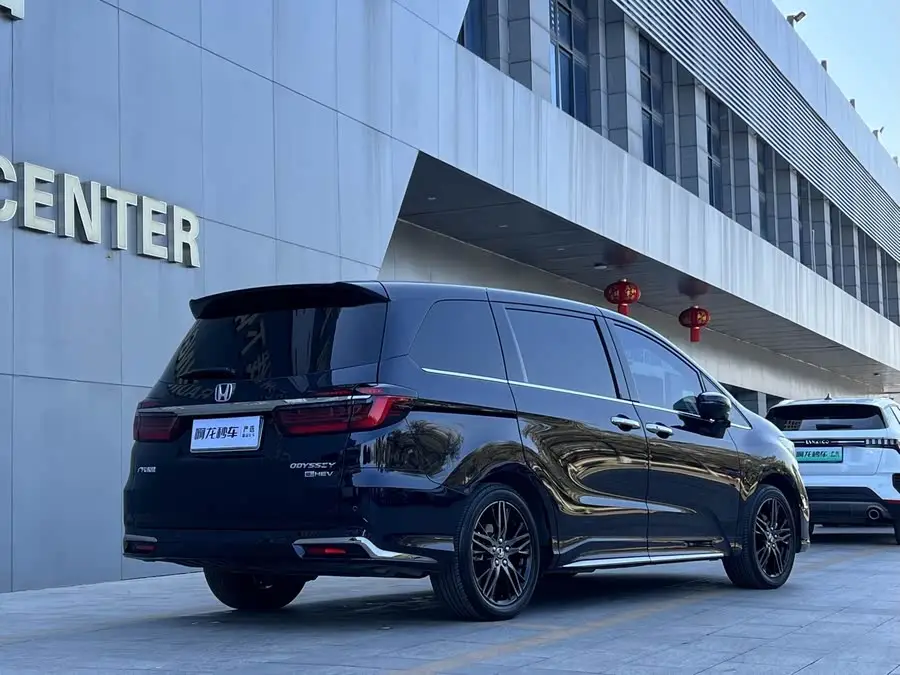 Odyssey 2022 2.0L e:HEV Sharp Edition
