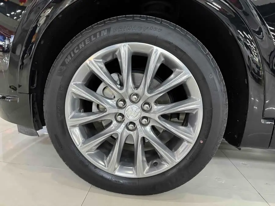 Envision 2020 28T AWD Flagship