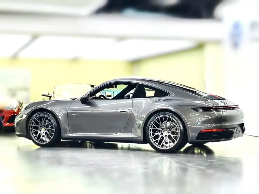 Porsche 911 2022 Carrera 3.0T