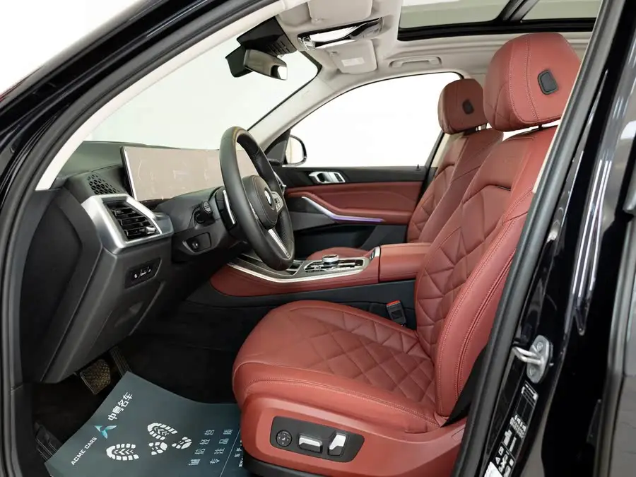 BMW X5 2023 xDrive 30Li M Sport Night Package