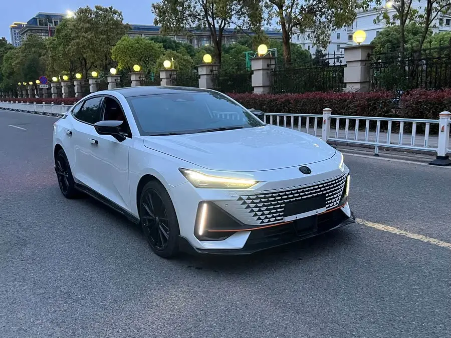 Changan UNI-V 2023 1.5T Sport Edition
