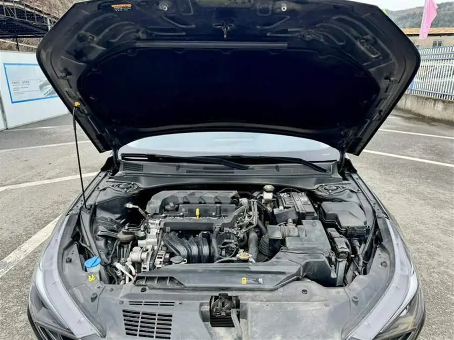 إلنترا 2021 1.5 لتر CVT LUX