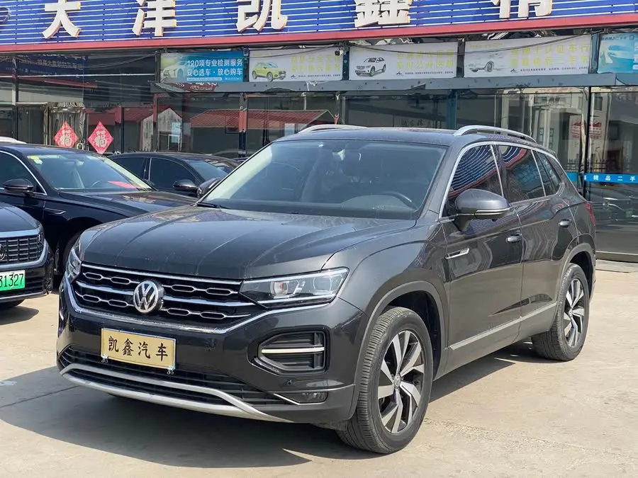 تايرون 2021 330TSI إصدار فاخر متصل بالدفع الثنائي بلس