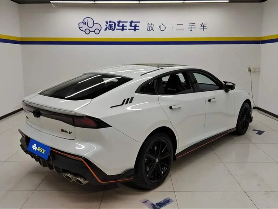 Changan UNI-V 2023 2.0T Leading Speed Edition