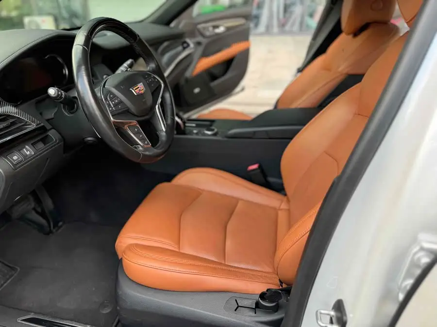 كاديلاك CT6 2021 28T الطراز الرائد مع نظام القيادة السوبر