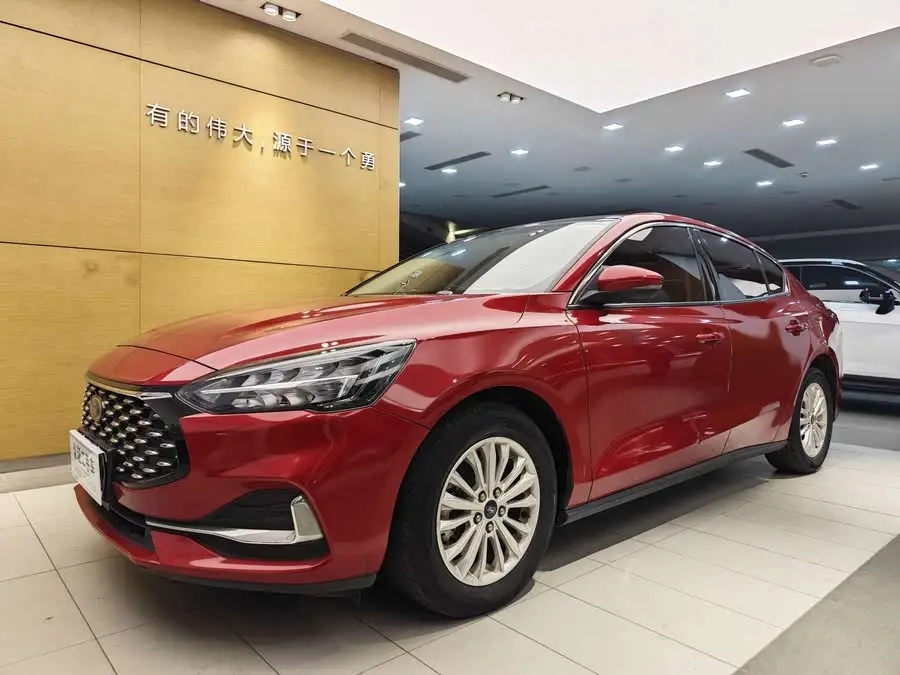 فورد فوكس 2021 سيدان إيكوبوست 180 أوتوماتيكي تريند