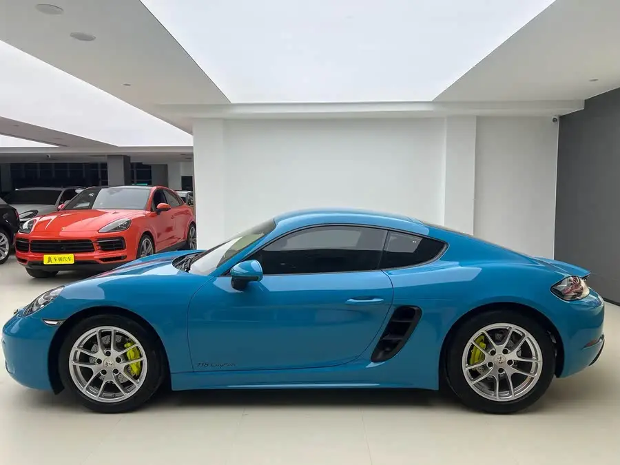 Porsche 718 2020 Cayman 2.0T