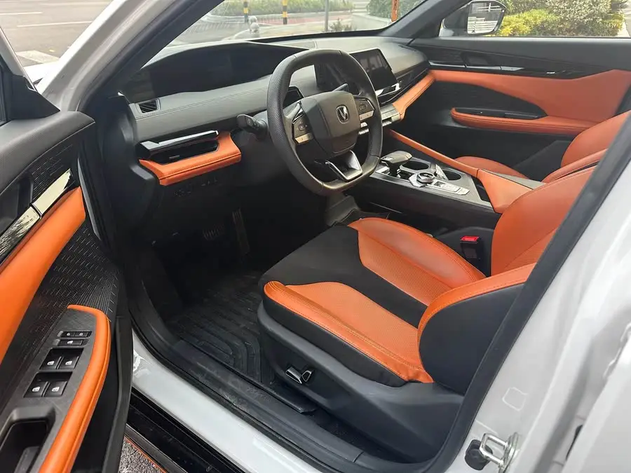 Changan UNI-V 2023 1.5T Sport Version