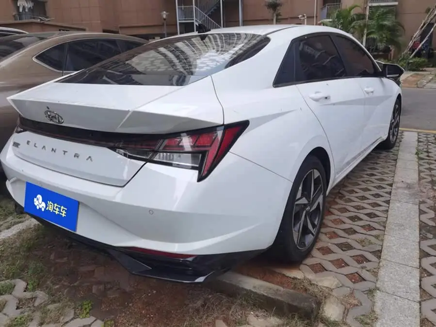 إيلانتر 2021 1.5 لتر CVT LUX بريميوم