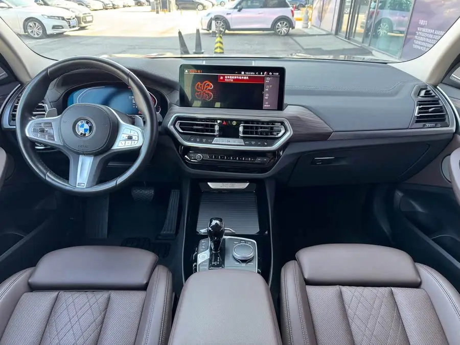 بي إم دبليو X3 2023 xDrive30i الطراز الرائد طقم M ليلي