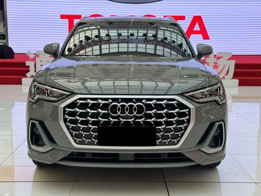 Audi Q3 2024 35 TFSI Fashion Dynamic