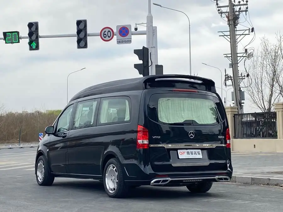 مرسيدس بنز فيتو 2018 2.0T النسخة النخبوية 8 مقاعد الوطنية V