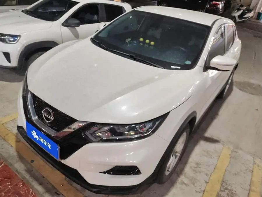 نيسان قشقاي 2022 2.0 لتر CVT XV النسخة الذكية