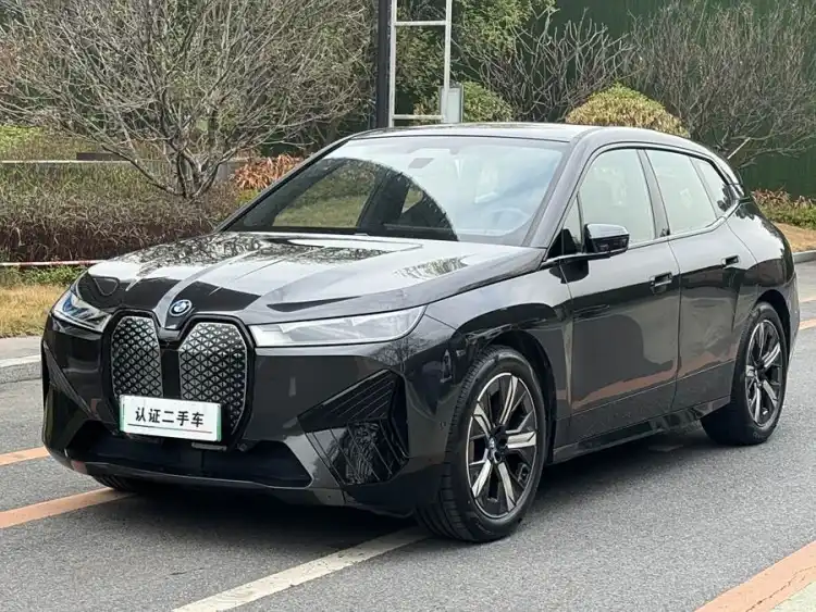 BMW iX 2022 xDrive40