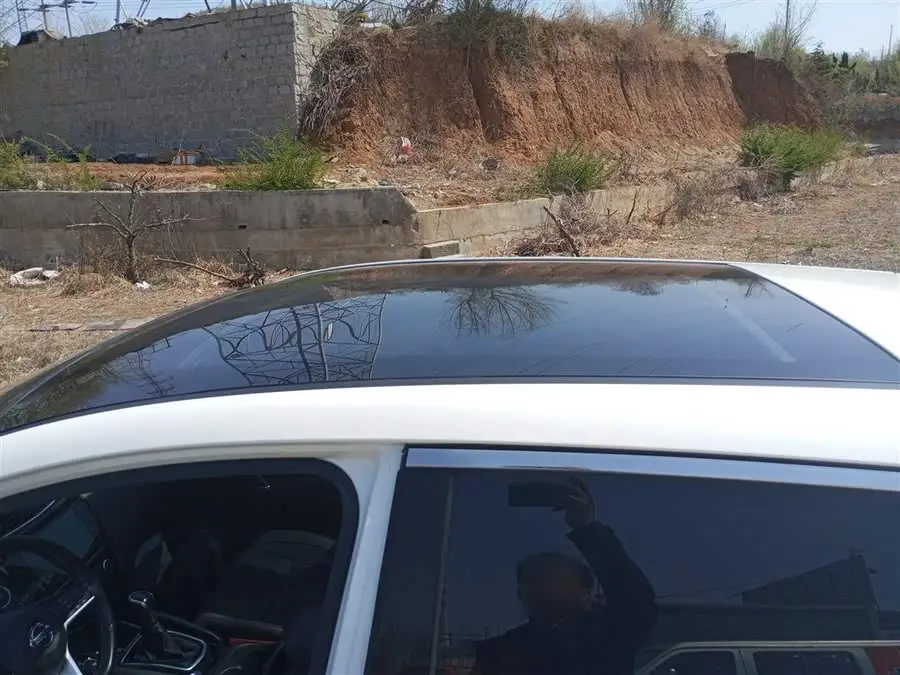 2021 نيسان قاشقاي 2.0 لتر CVT الفاخرة