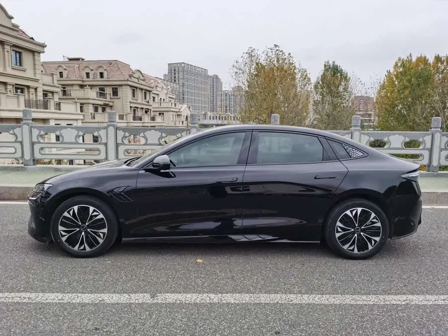 سلحفاة 2023 إصدار البطل 550 كم فاخرة