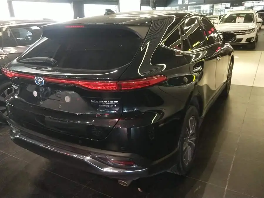 لينغفانغ هارير 2022 النسخة الفاخرة ذات الدفع الثنائي بمحرك هجين 2.5 لتر وCVT