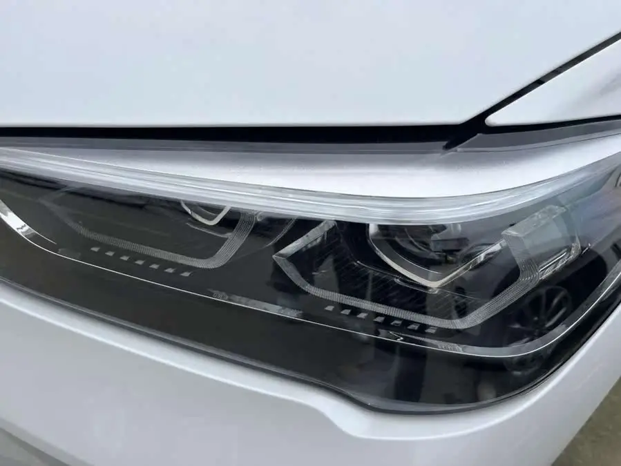 بي إم دبليو X1 2022 sDrive20Li إصدار الموضة