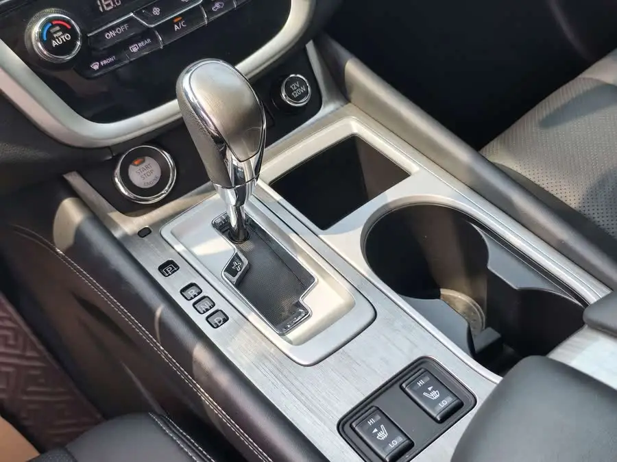 لو لان 2021 2.5L XL فئة الرفاهية الذكية ذات الدفع الثنائي