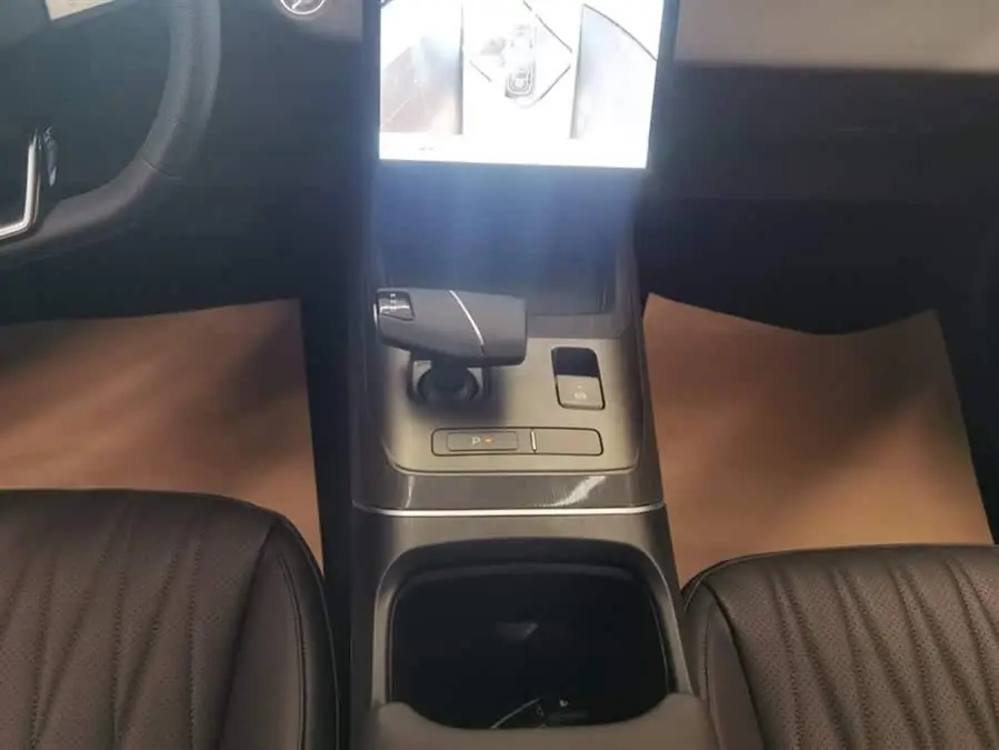 يدون 2024 طراز 1.5T GDI أوتوماتيكي طراز رائد