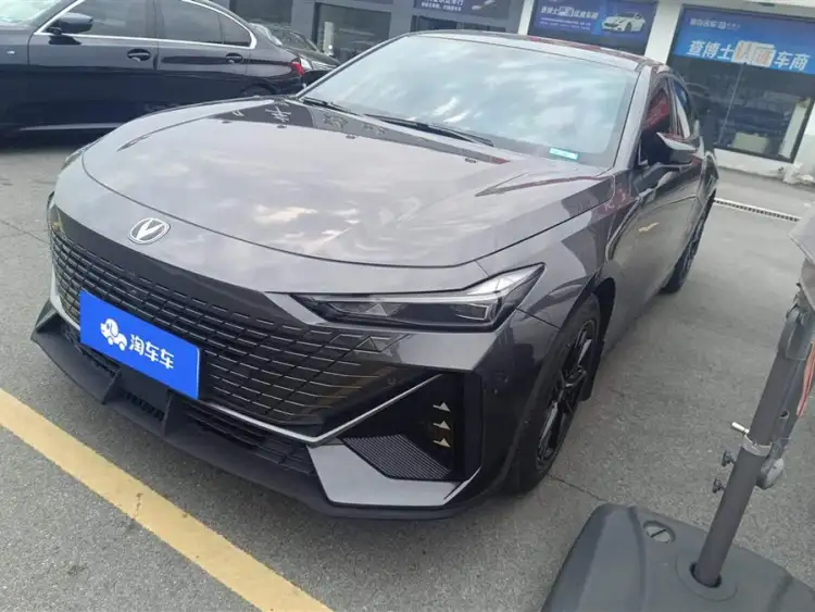 Changan UNI-V 2024 1.5T Premium