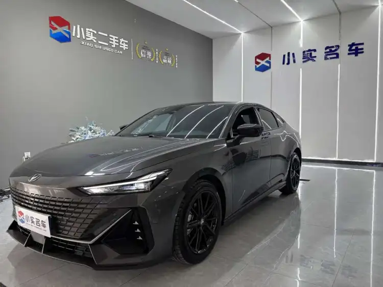 Changan UNI-V 2023 1.5T Premium