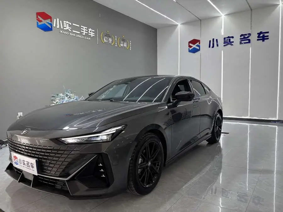 Changan UNI-V 2023 1.5T Premium