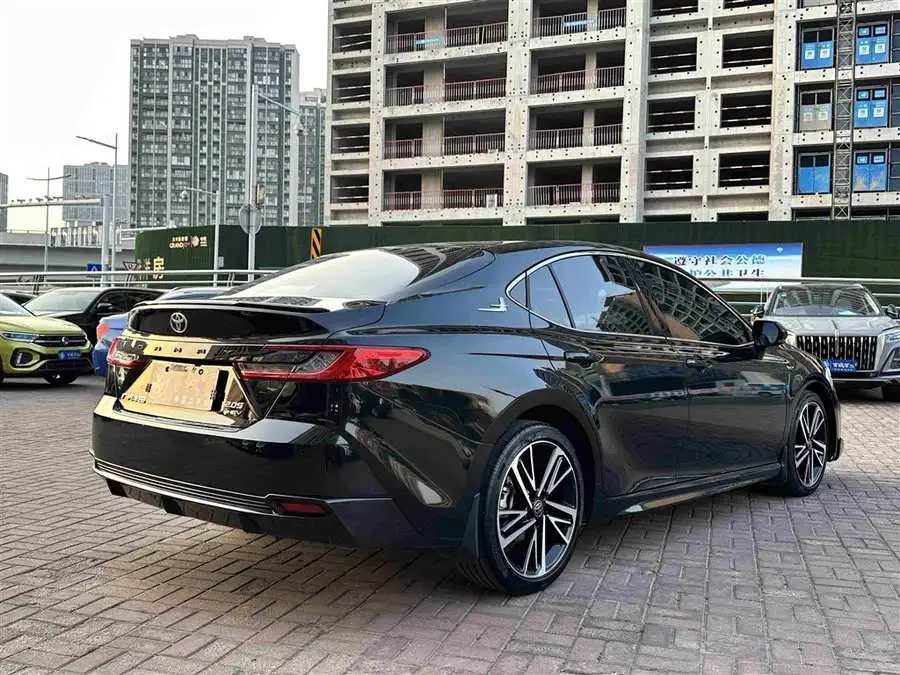 كامري 2024 الهجينة 2.0HS إصدار رياضي