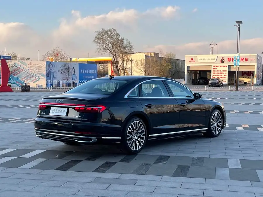Audi A8 2023 A8L 50 TFSI quattro Premium