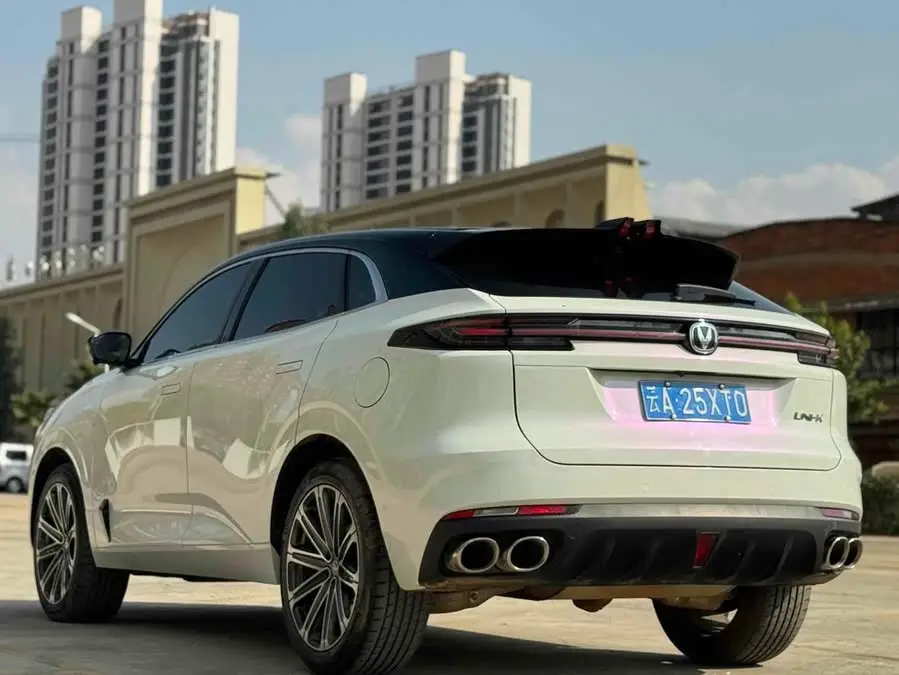 Changan UNI-K 2023 2.0T Two-Wheel Drive Joy Leading Model