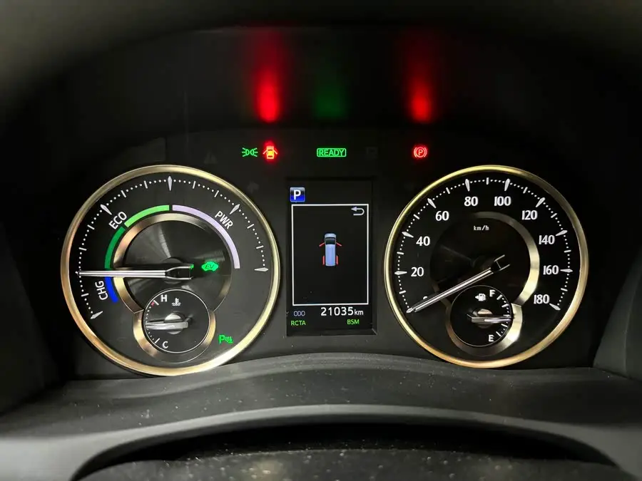 ألفارد 2020 دوال إنجين 2.5 لتر نسخة فاخرة