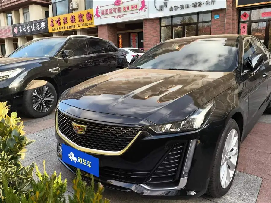 كاديلاك CT5 2022 28T الفاخرة (النسخة القياسية)