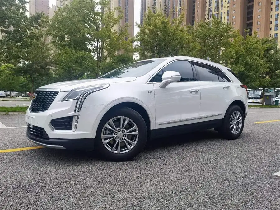 كاديلاك XT5 2021 2.0T فاخرة بدفع أمامي