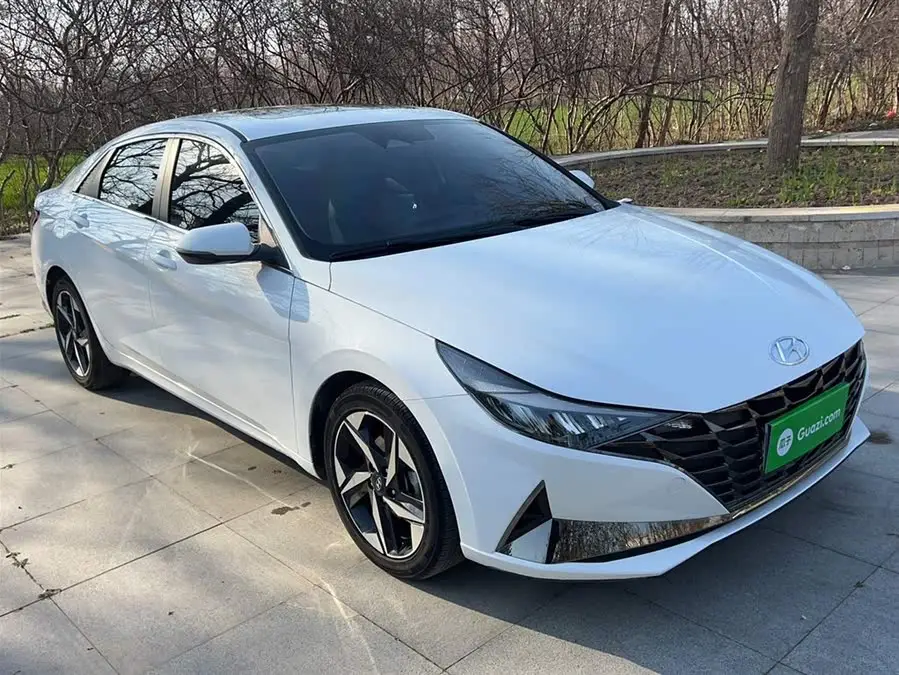 2022 هيونداي إيلانتر 1.5 لتر CVT LUX