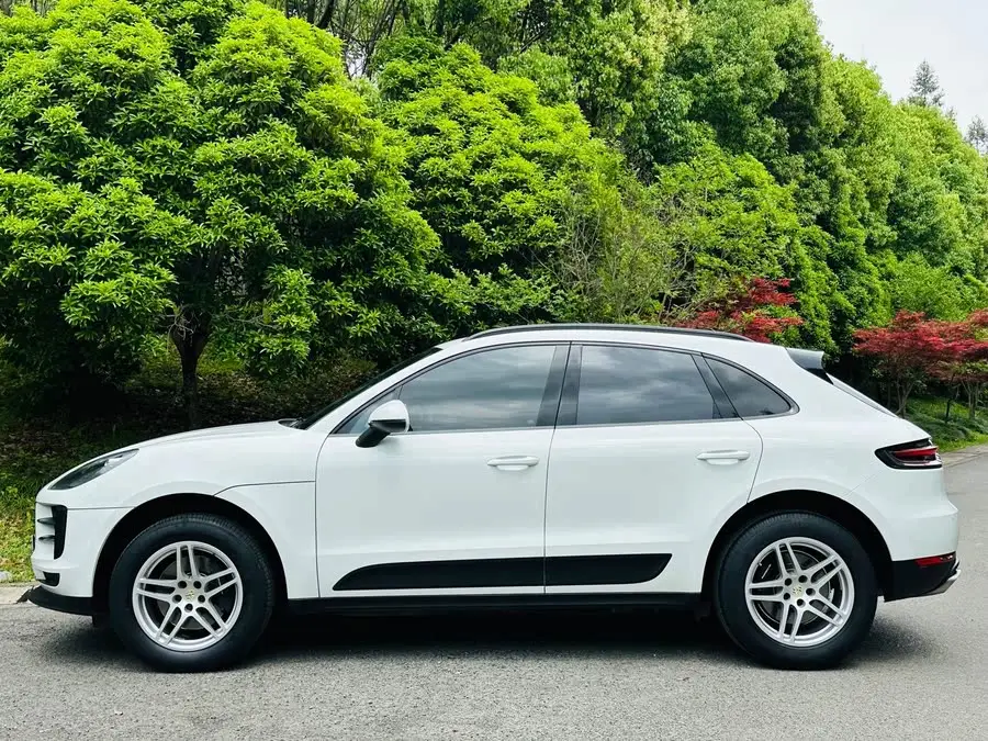2021 Macan 2.0T