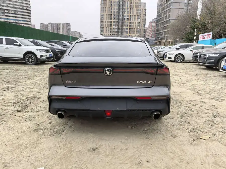 Changan UNI-V 2022 1.5T Premium