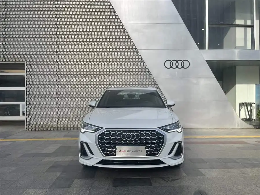Audi Q3 2024 40 TFSI Fashion Dynamic