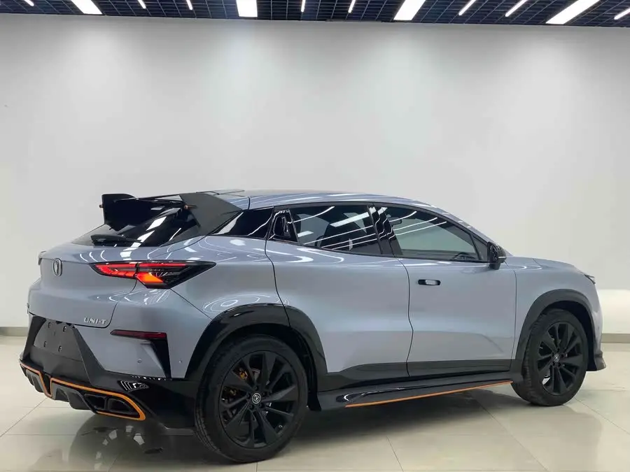 شانغن يوني-تي 2021 1.5T نسخة رياضية رائدة