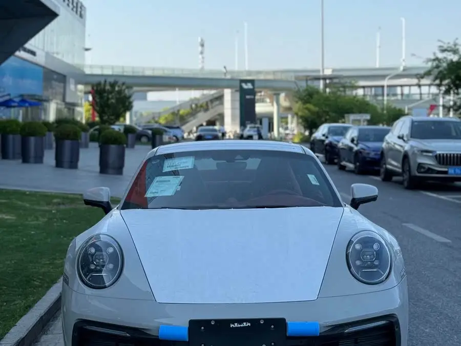 Porsche 911 2023 Carrera 3.0T