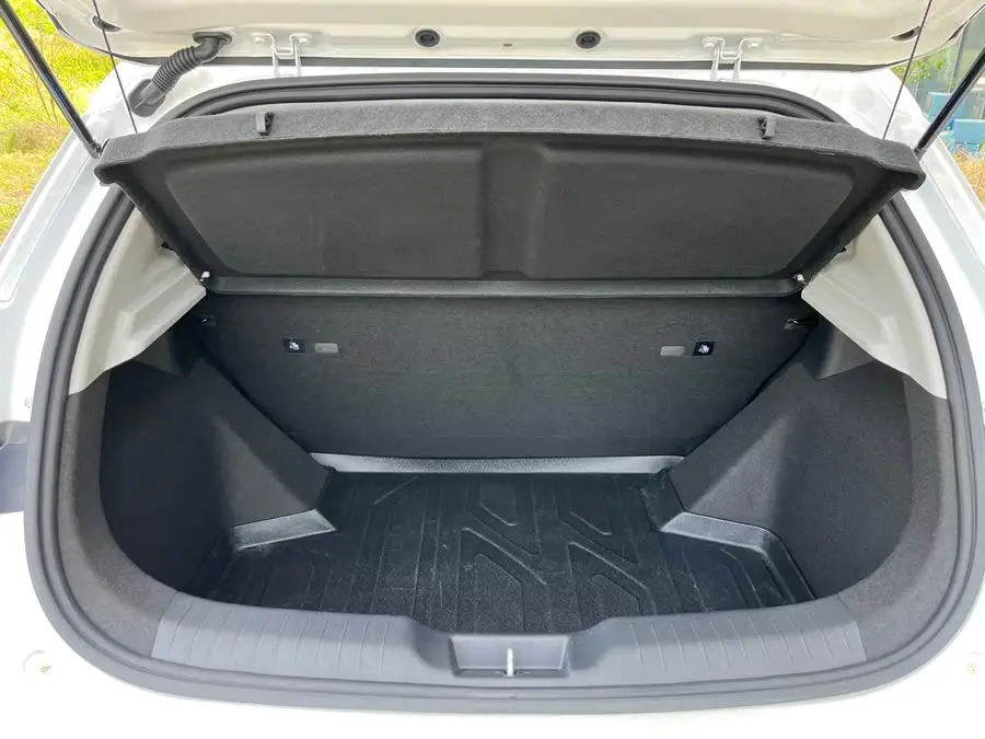 بي واي دي e2 2024 نسخة الشرف الفاخرة