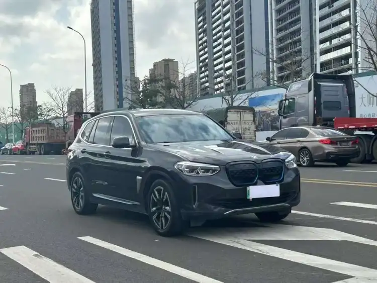 BMW iX3 2021 Facelift Leading Edition