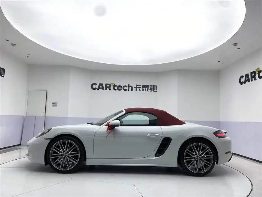 Porsche 718 2022 Boxster 2.0T