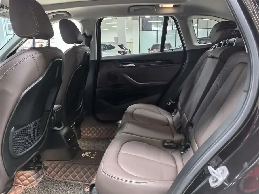 BMW X1 2020 sDrive25Li Leading Edition